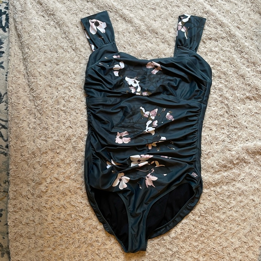 Women’s teal with floral Albion swimsuit size XL